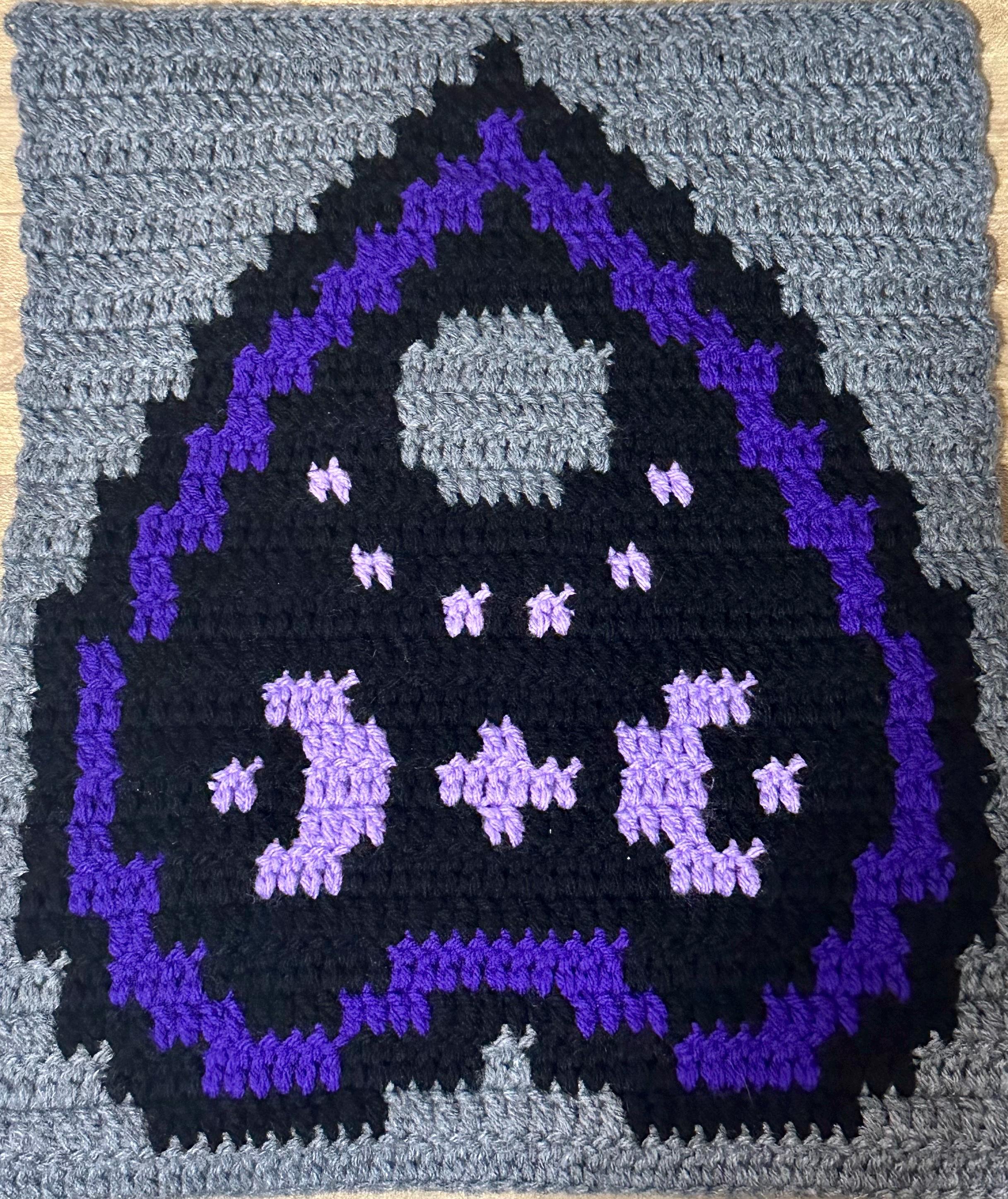Halloween Ouija Board Planchette Crochet Pillow Pattern (PDF Pattern)