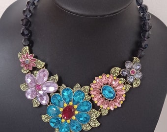 Heidi Daus - Chokerketting met veelkleurige bloemen