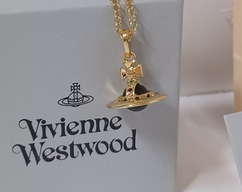 Vivienne Westwood- Collier Orbe noir plaqué or avec cristaux Swarovski.