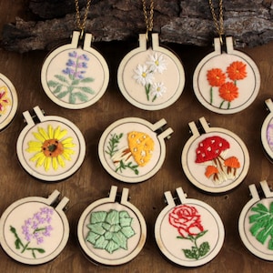 Pendants with flora hand embroidered