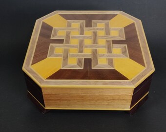 Tea chest, chocolate box, jewelry box, small treasure box, decorative jewelry box, souvenir box, inlaid technique