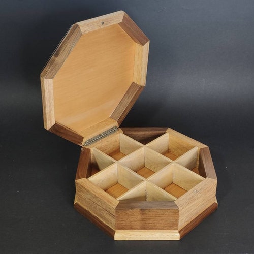 Tea box, chocolate shops box, jewelry box, small treasure box, decorative jewelry box, souvenir box, inlaid technique