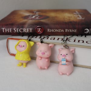 Cute Keychains; Pig Keychain; Pig Lover Gift; Piglet Keychain; Cute Piglet; Best Friend Gift; Birthday Gift; Holiday Gift, Christmas Gift