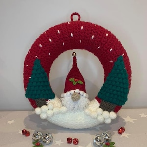 Crochet, Christmas, gonk, gnome, wreath pattern, pdf, Christmas present, festive wreath