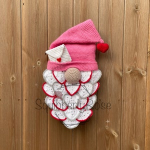 Crochet Valentines Gonk Gnome Wreath Pattern, pdf, Digital Download