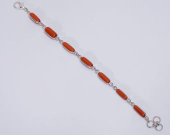 Pulsera de coral rojo para mujer con baño de plata. Pulsera de coral. Joyería bohemia delicada. Joyería étnica hecha a mano para ella.