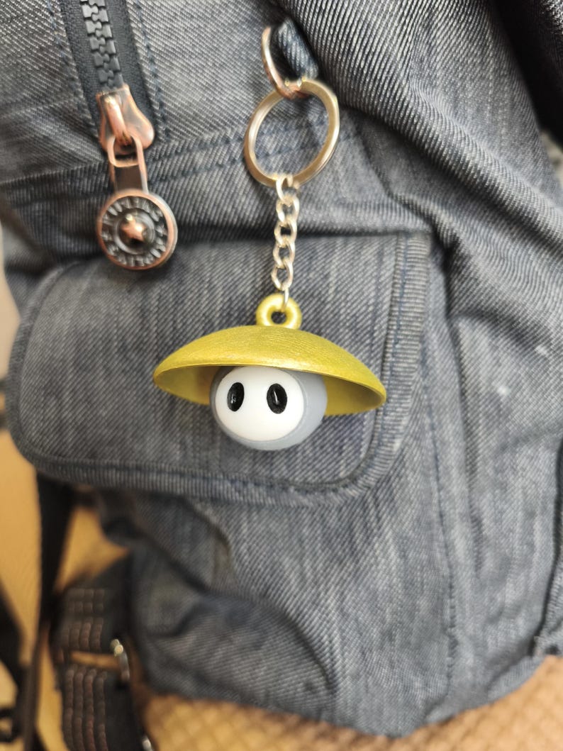 Hollow Knight, Hornet, Sherma, keychain inspired in Hollow Knight Silksong videogame image 3