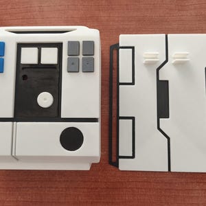 Star Wars Resistance Pilot Chest Box