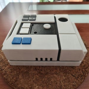 Star Wars Resistance Pilot Chest Box image 4