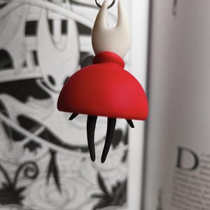 Hollow Knight, Hornet, Sherma, keychain inspired in Hollow Knight Silksong videogame image 8