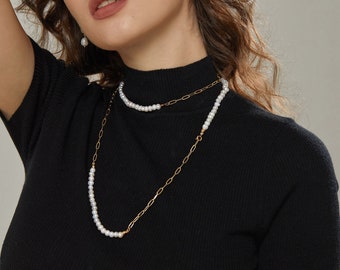 Collier ras de cou personnalisé avec couches d'or, double collier de perles blanches naturelles réglables, ensemble de chaînes de bijoux à long pendentif Muti de style Y