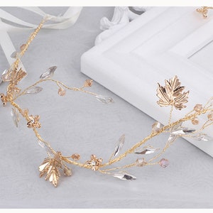 Bandeau de cheveux de liane de mariage feuille d'or, accessoires de postiche de mariée pétale de perle de cristal, bandeau floral réglable, couronne de déesse des fleurs image 9