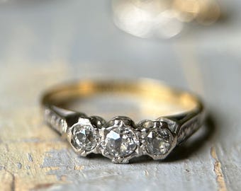 Antique 18ct Gold Diamond Trilogy Ring