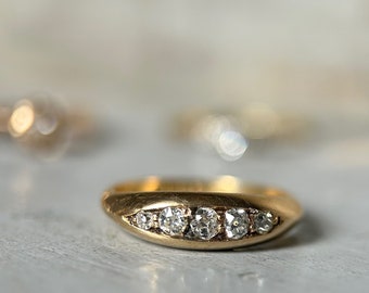 Antique 18ct Gold Five Stone Diamond Boat Ring