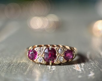 Antique 18ct Gold Ruby & Diamond Seven Stone Ring