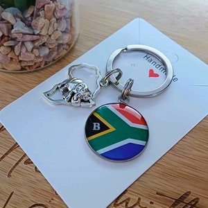 Chaveiro personalizado da África do Sul com inicial, chaveiro com pingente da África. Presentes da África do Sul. África do Sul. Chaveiros. Chaveiro da África do Sul.