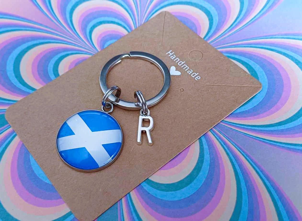 Schlüsselanhänger „Bonnie Scotland“ Mit Schild & Distel-Motiv – Stylisches Accessoire Für Schlüsselbund Oder Lanyard