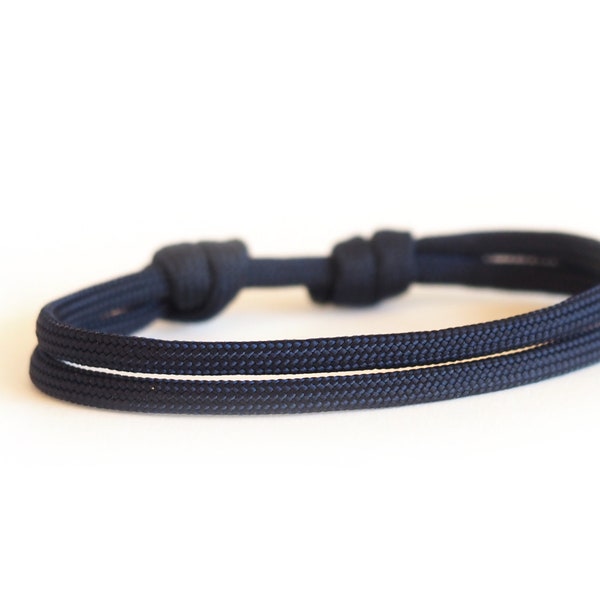 Myjori Surfer Pulsera fabricada en vela rocío azul oscuro