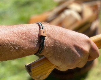 Wooden bracelet made of sailing dew with mountain, mountaineer
