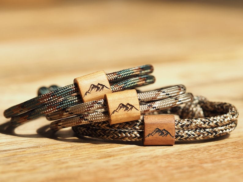 Bracelet de montagne en bois d'alpiniste en corde à voile avec motif de montagne image 8