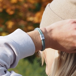 Personalized globetrotter surfer bracelet made of sailing rope hand stamped, compass, world travel