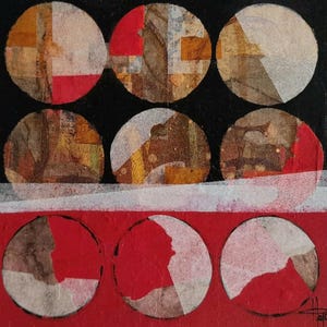 Título Black on Red de 20 x 20 cm ó 7,8 x 7,8 pulgadas aproximadamente, realizado con técnica mixta sobre cartón entelado y barnizado
