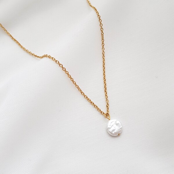 Delicate pearl necklace with Keshi pearl in sterling silver or gold-plated stainless steel