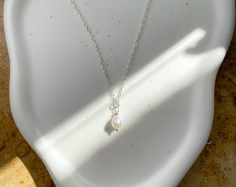 Sterling silver freshwater pearl necklace/ freshwater pearl necklace
