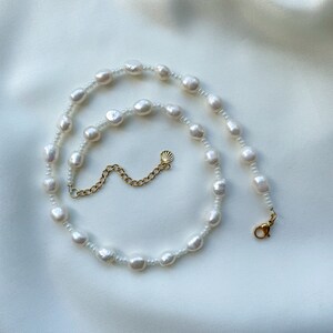 handmade freshwater pearl choker / freshwater pearl necklace image 4