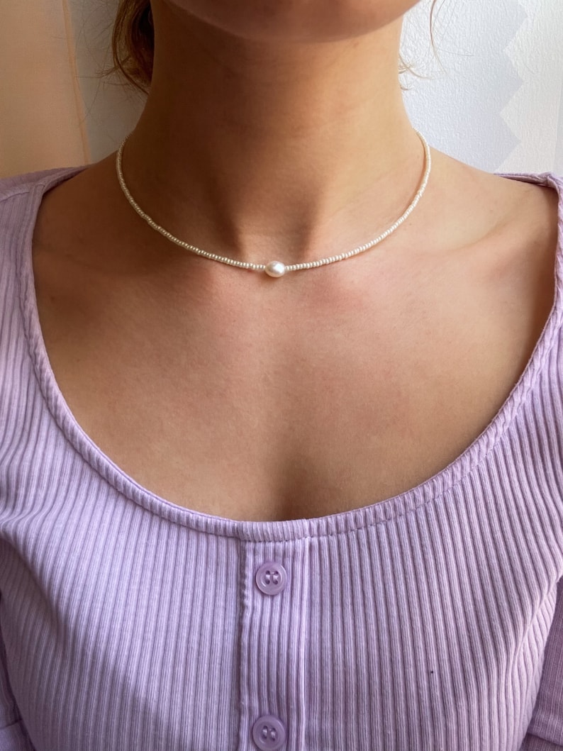 handmade freshwater pearl choker / freshwater pearl necklace Große Perle mittig