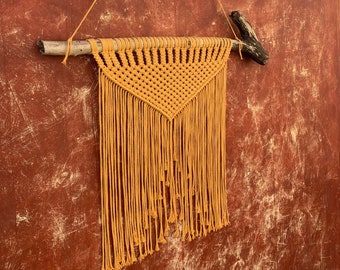 Handmade macrame / handmade wall hanging