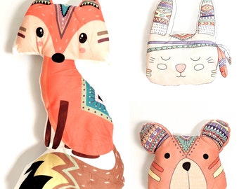 Animal Stuffed Plush Pillows Cartoon Shaped Cushion for Nursery Livingroom Bedroom Fox Bear Rabbit Optional