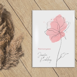Protège passeport maternité personnalisé avec subtiles fleurs aquarelles en rosé, 3 parties avec compartiment pour photos échographiques, cadeau pour femme enceinte