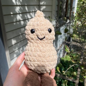 Jellycat crochet peanut!