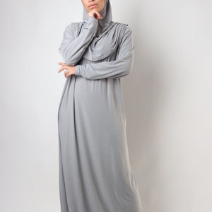 Prayer outfit / Abaya with integrated hijab / Prayer dress with integrated veil / Ramadan outfit / Eid / Islam / Repurposed / Repurposed