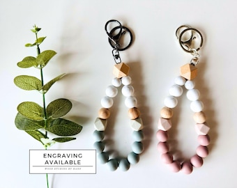 Personalised Keychain Wristlet - Teardrop Wristlet || Bracelet Keychain, Bracelet Key Ring, Silicone Bracelet, Hands Free Keys, Custom Gift
