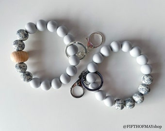 Silicone Beaded Keychain Wristlet: Hands-Free Key Bracelet