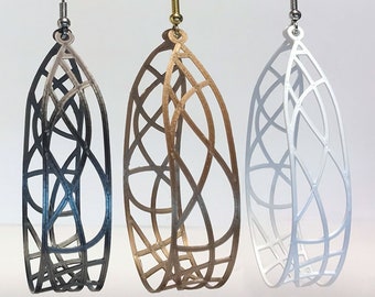 3D Printed Celtic Loop Earrings
