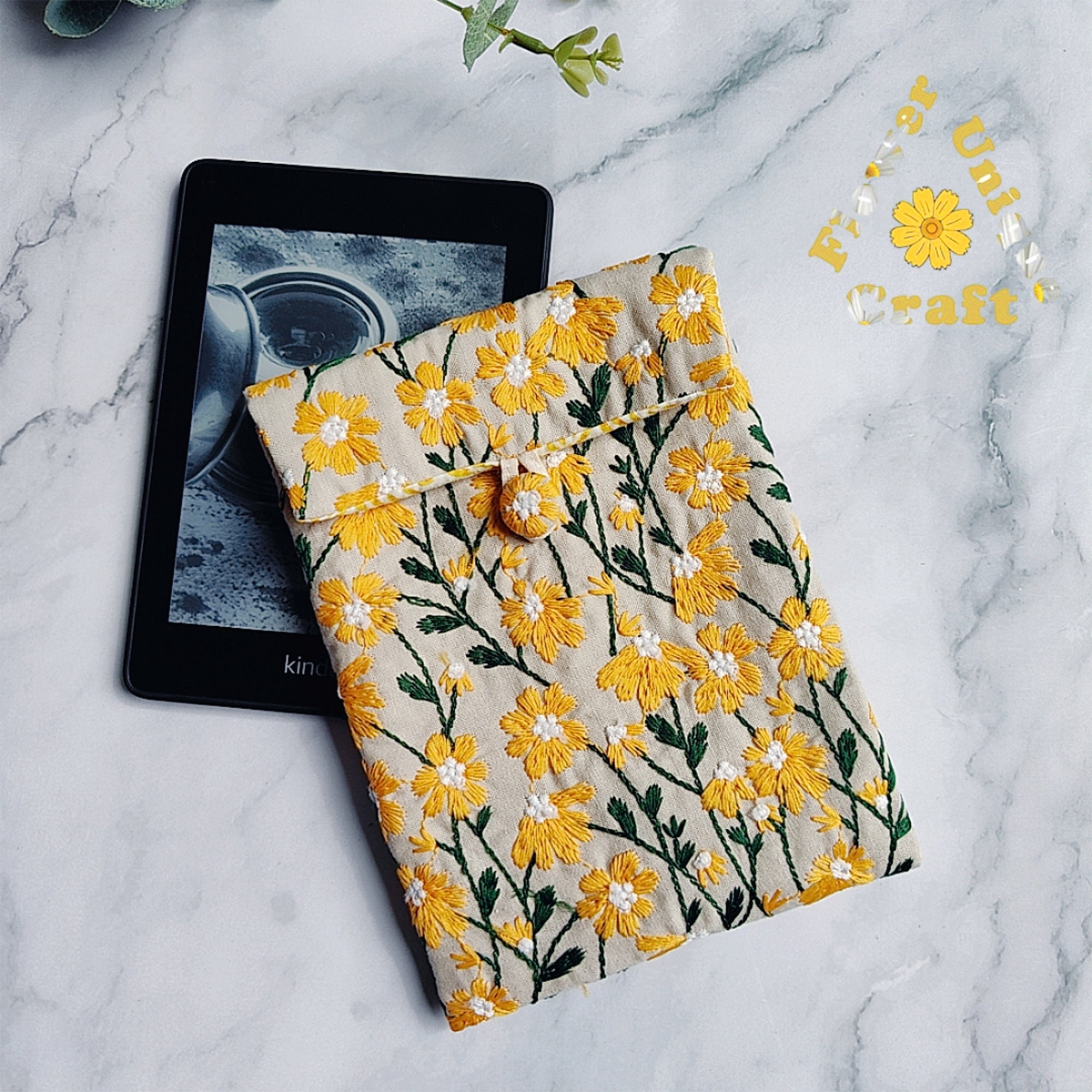 Beige Fabric Yellow Daisies Padded Kindle Sleeve for Paperwhite 12th ...