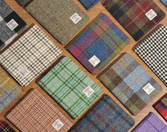 Custodia magnetica in tessuto per e-book realizzata in tessuto Harris Tweed per Kindle da 6 pollici 2024, Colorsoft, Paperwhite 12a e 11a generazione, Kindle con funzione di sospensione automatica