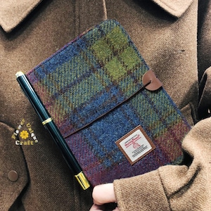 Besticktes Stoff M5 A6 A5 Notizbuch aus Harris Tweed Stoff, Vintage Notizbuchblock und Bleistift, nachfüllbarer Notizblock aus schottischer Wolle, Name