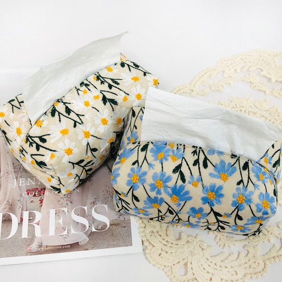 7 Style Different of Daisy Fabric Square Tissue Cover Box with Cotton Muslin Lining,Handmade Embroidered Tissue Kleenex Box Holder,Gifts
