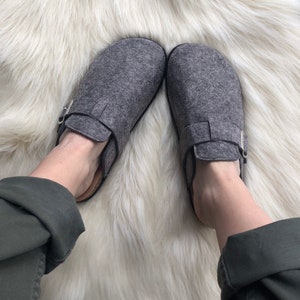 Wool Cork Clogs in Grey / Felt Clog Sandals. image 1