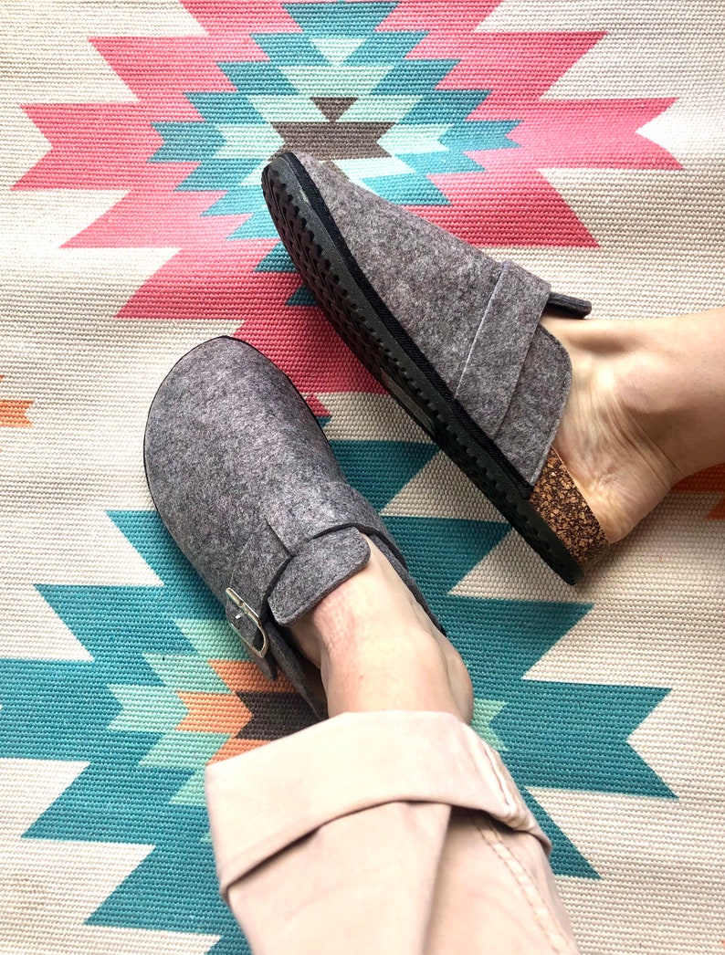 Wool Cork Clogs in Grey / Felt Clog Sandals. image 6