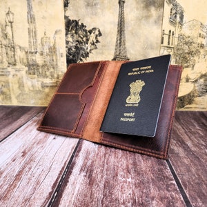 Porta pasaporte, Billetera de cuero, Billetera para pasaporte, Billetera personalizada, Billetera grabada, Billetera personalizada, Portafolio de cuero, Funda para pasaporte.