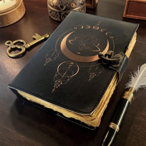 Diario in pelle, mezzaluna dorata e stelle, taccuino da sogno fatto a mano