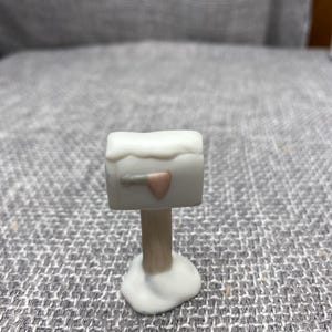 Vintage Precious Moments Figure *Sugar Town Mailbox by Enesco (Retired)