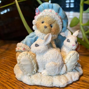 Cherished Teddies &quot;Sonja&quot;  Vintage 1994 &quot;Holiday Cuddles&quot;   Figure