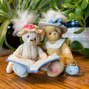 Cherished Teddies "Tess & Friends"  Vintage 1997 "Things Do Not Change We Do" Enesco Figure