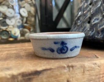 Vintage Rowe Pottery Works miniatuur kom kersenpatroon zout geglazuurd 1992 zoutglazuur